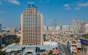 โรงแรมมิลเลนเนียม ฮาร์เบอร์วิว เซียะเหมิน
